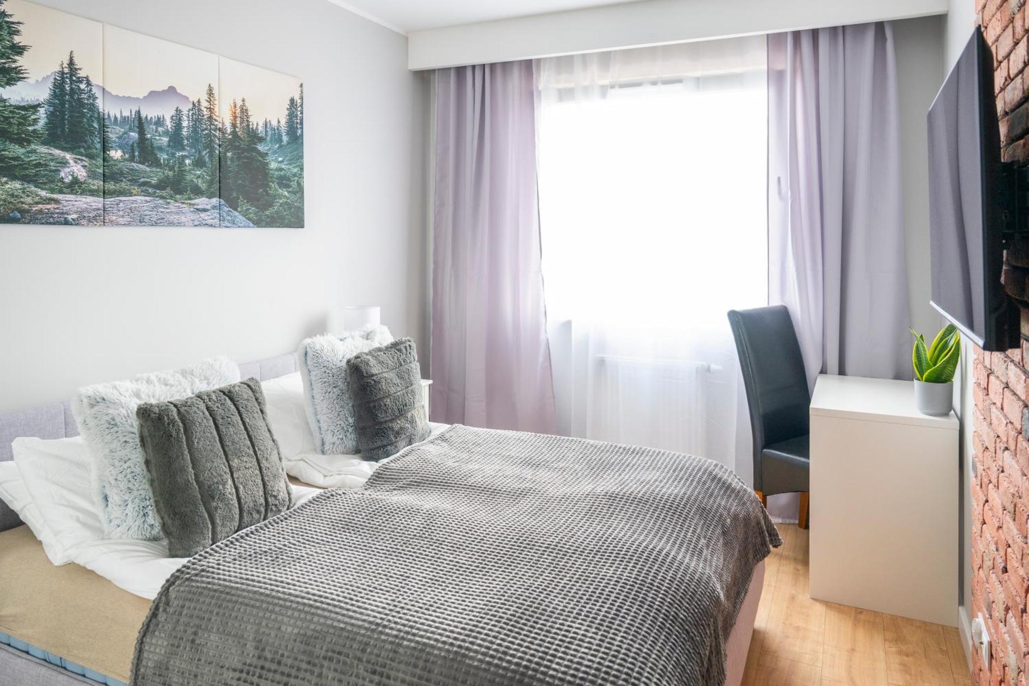 Apartamenty Deluxe Гданск Екстериор снимка