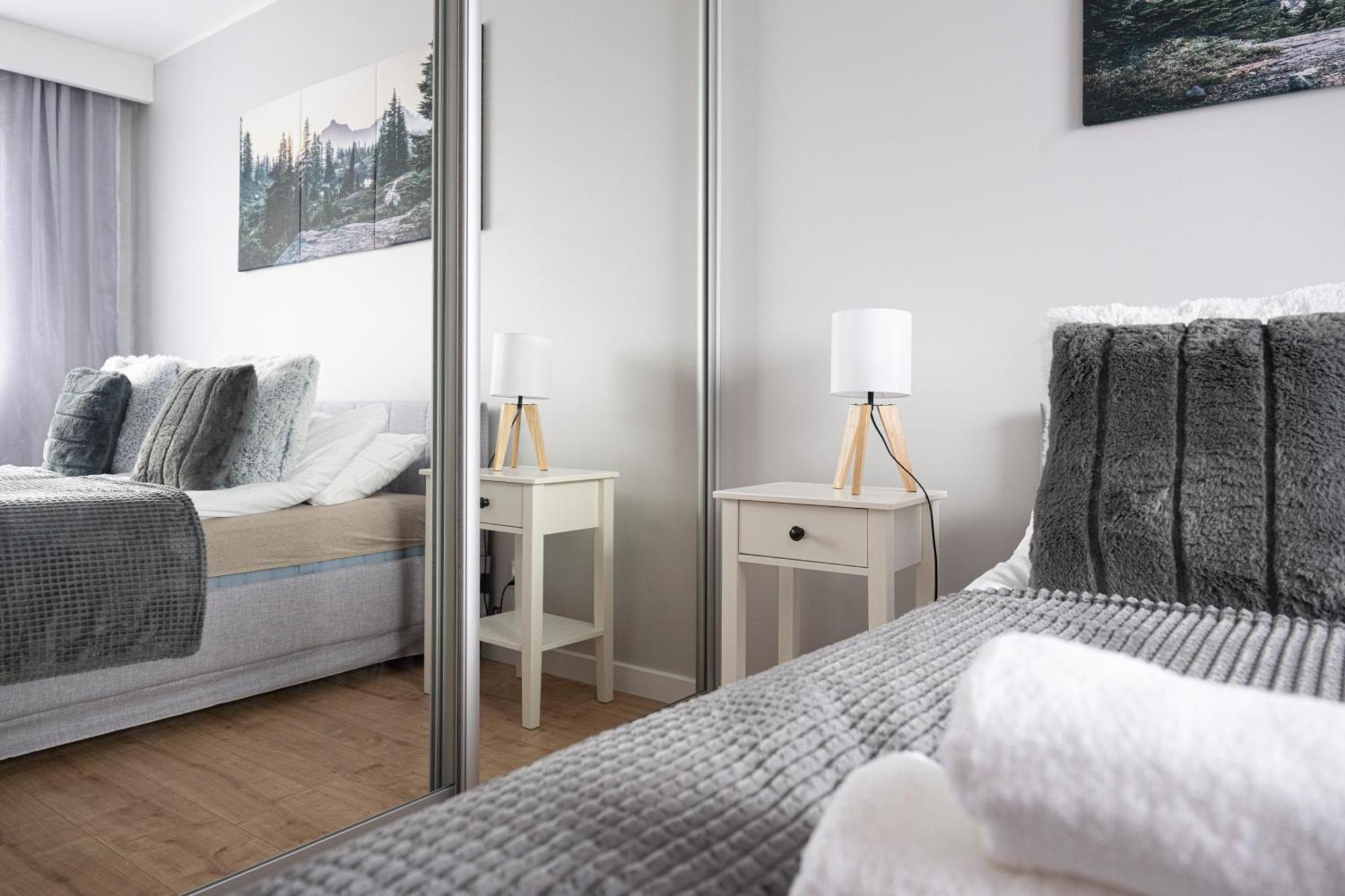 Apartamenty Deluxe Гданск Екстериор снимка