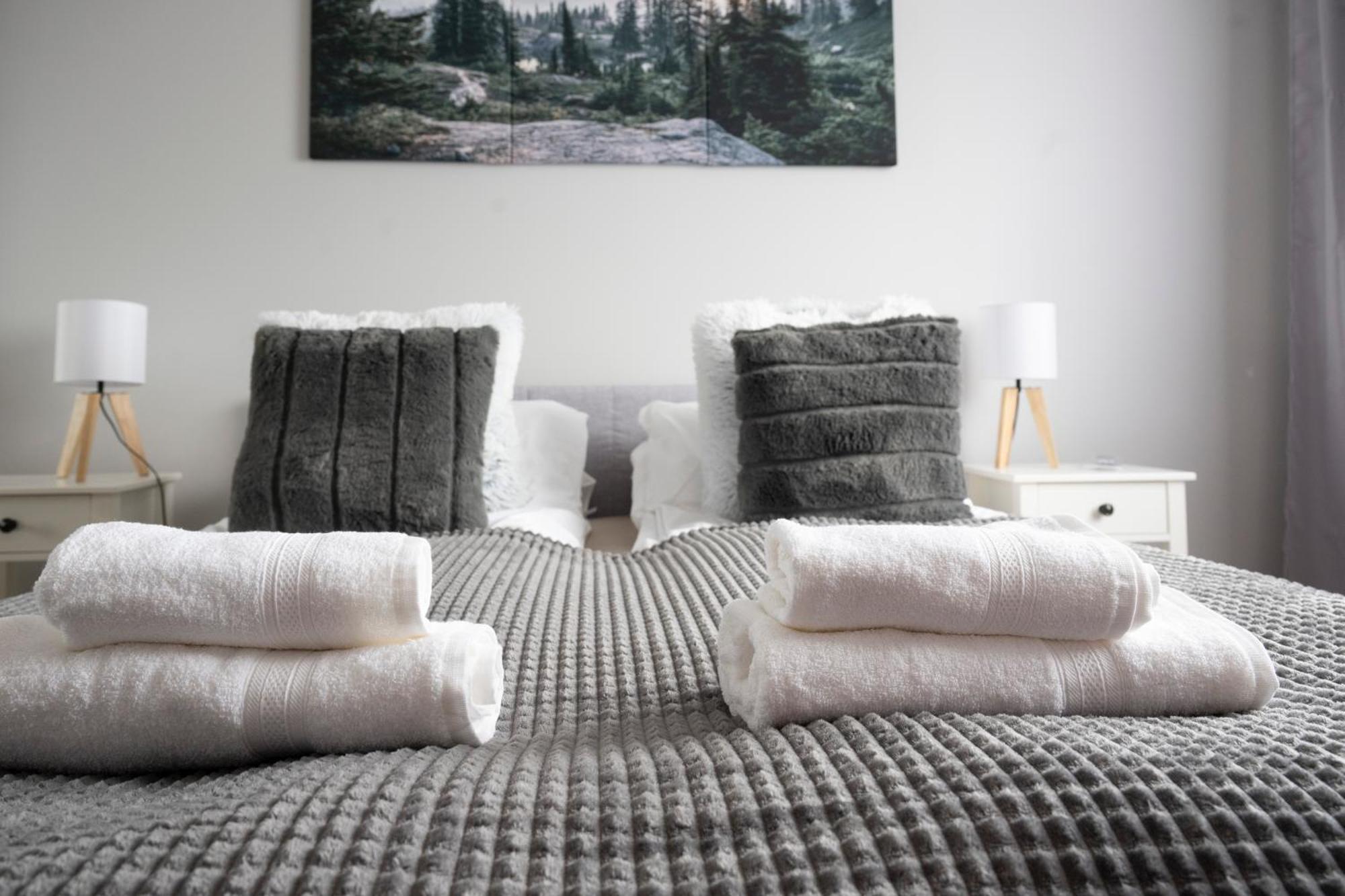 Apartamenty Deluxe Гданск Екстериор снимка